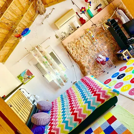 5 Double Bedrooms. 3 Bathrooms.2 Kitchens And Big Swimming Pool Wifi Santa Eularia des Riu